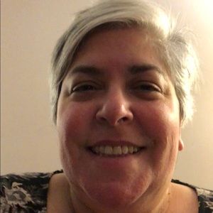 Meet your Posher, Stacy